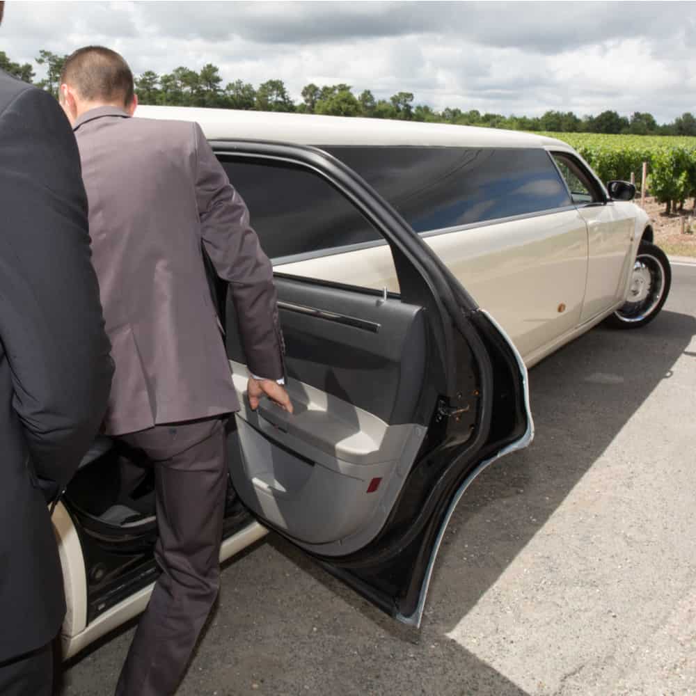 Airport Limo Service in Poquott, NY